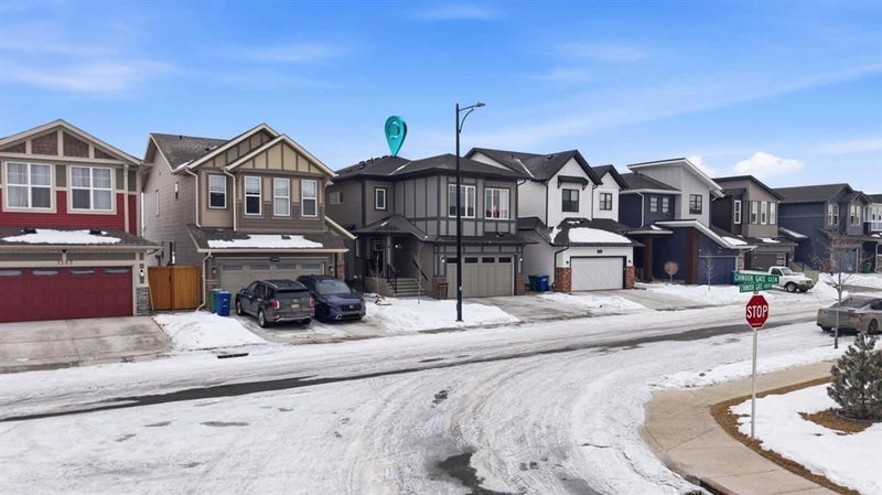 1345 Chinook Gate Green SW, Airdrie, T4B 5J1 | Image 2