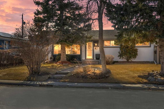 379 Westwood Drive SW