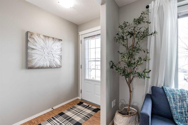 389 Northlands Pointe NE