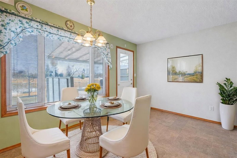 13 Park Ln Place, Strathmore, T1P1K7 | Image 2