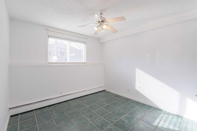 4 - 104 Sabrina Way SW