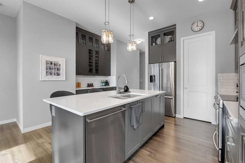 1195 Cranbrook Gardens SE, Calgary, T3M 3B9 | Image 3