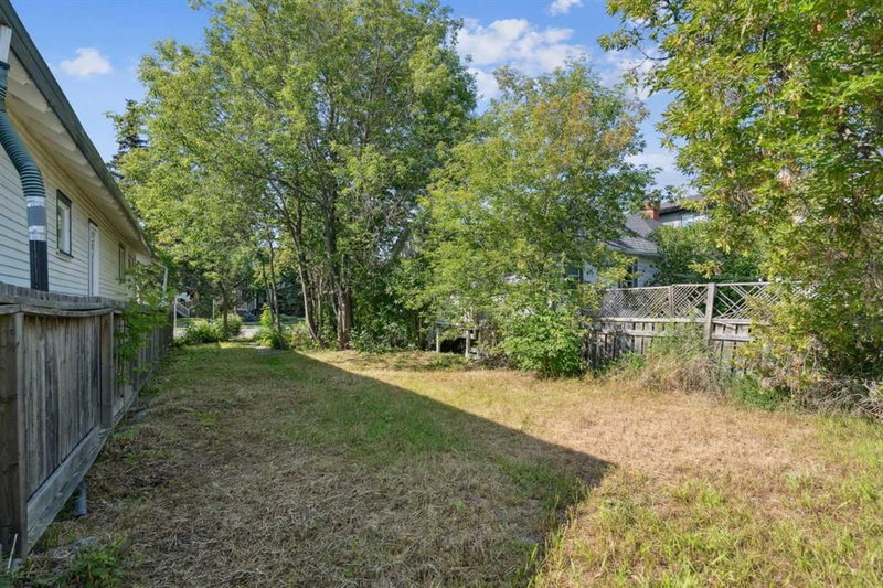 206 12 Avenue NW, Calgary, T2M 0C5 | Image 2