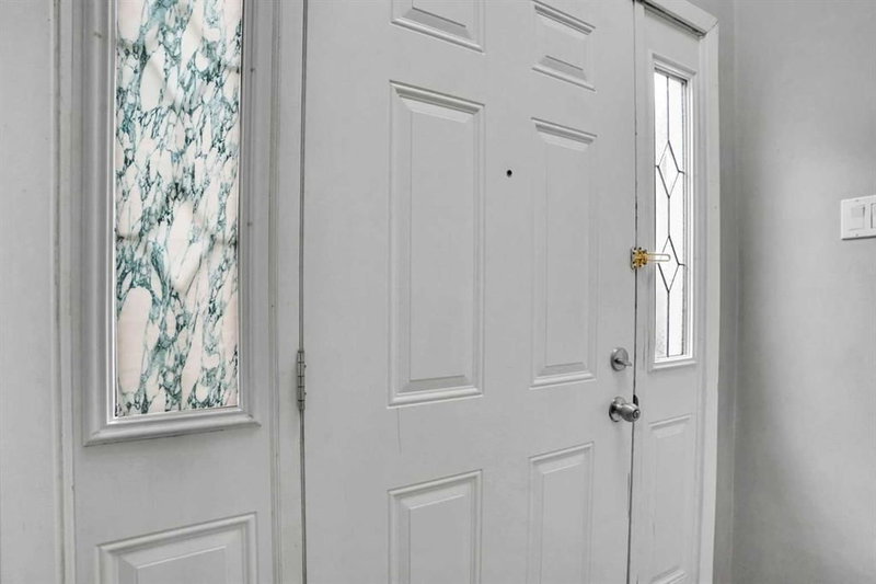 D - 903 44 Street SE, Calgary, T2A 5K7 | Image 3