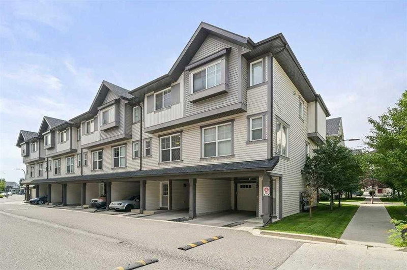 37 New Brighton Point SE, Calgary, T2Z 1B6 | Image 2