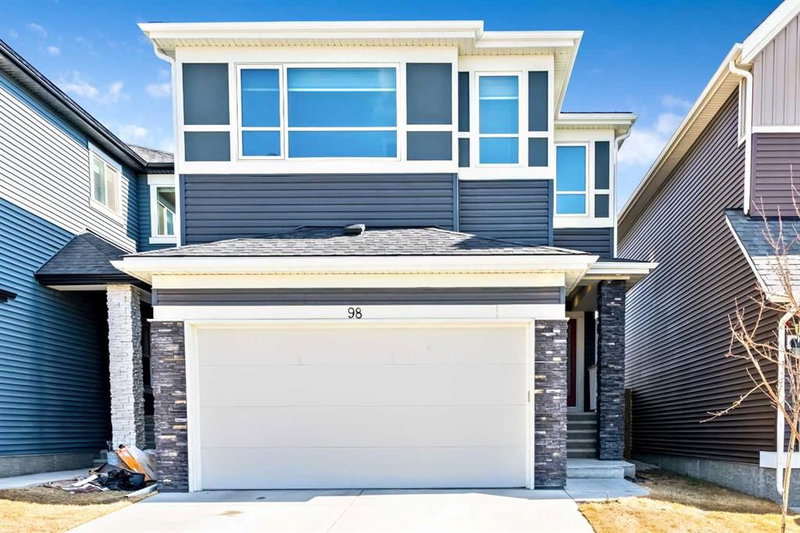 98 Lucas Crescent NW, Calgary, T3G 3M9 | Image 2