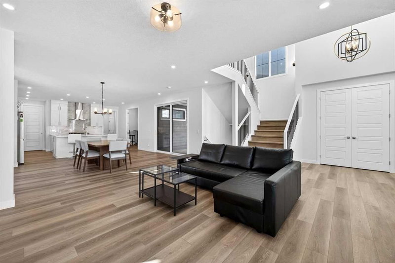 6 Elderberry Way, Rural Rocky View County, T3Z 0G3 | Image 2