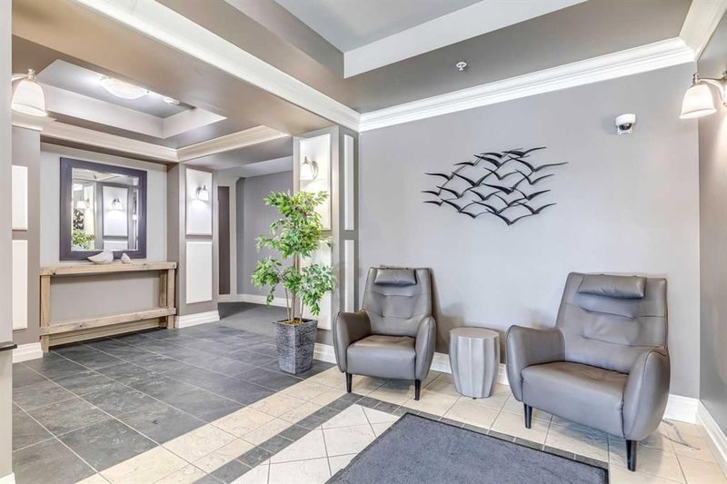 110 - 37 Prestwick Drive SE, Calgary, T2Z 4Z2 | Image 2