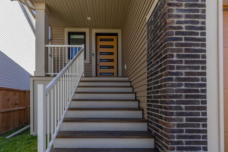 1366 Pacific Circle W, Lethbridge, T1J 5V3 | Image 2