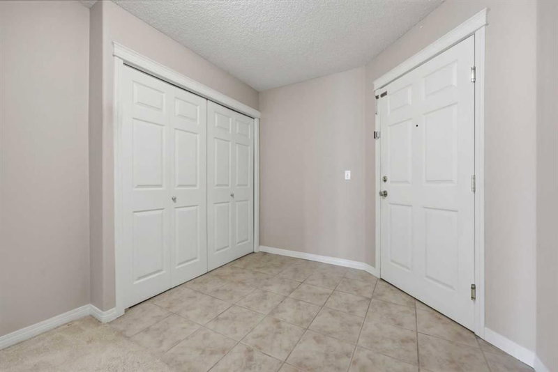 203 - 26 Country Hills View NW, Calgary, T3K 5A4 | Image 3