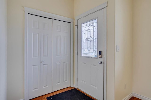 123 Cottonwood Creek Way