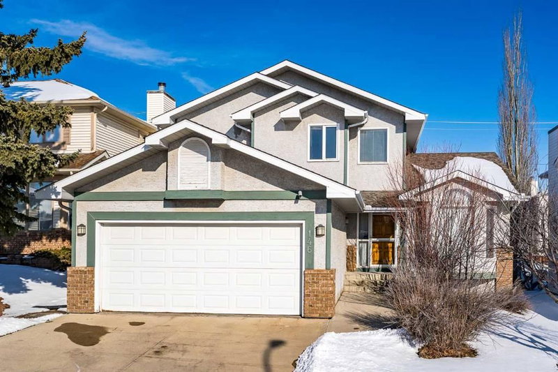 146 Hawkdale Circle NW, Calgary, T3G 2W9 | Image 2