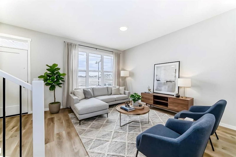 1326 Mahogany Boulevard SE, Calgary, T3M 3E1 | Image 2