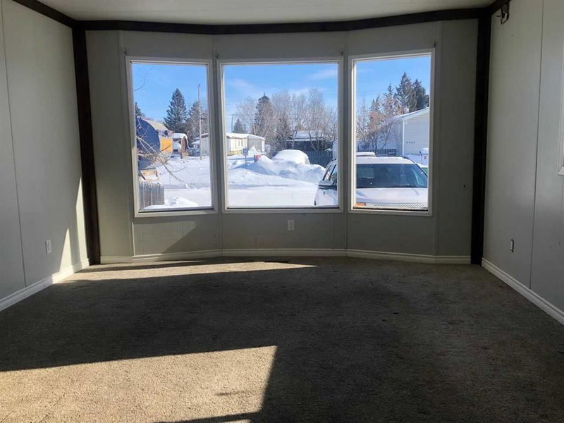 9908 105 Street, High Level, T0H 1Z0 | Image 3