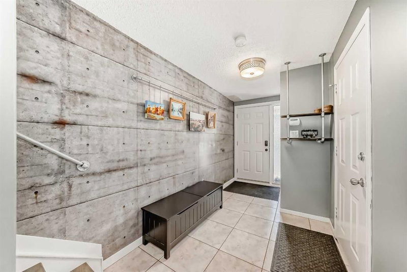 406 - 3130 66 Avenue SW, Calgary, T3E 5K8 | Image 3