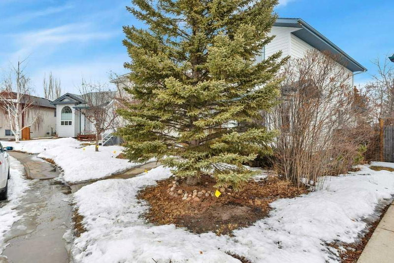 220 Deschner Close, Red Deer, T4R 3C2 | Image 3
