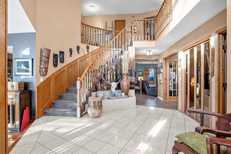 135 Canter Place SW, Calgary, T2W 5M9 | Image 3