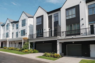 614 Sovereign Common SW