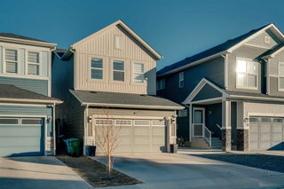 172 Carringsby Avenue NW