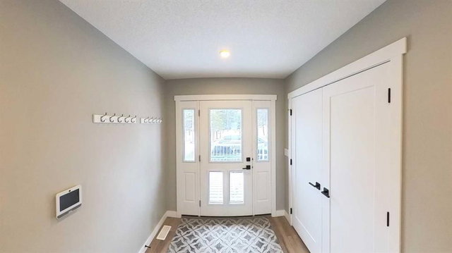 112 Meadow Ponds Drive