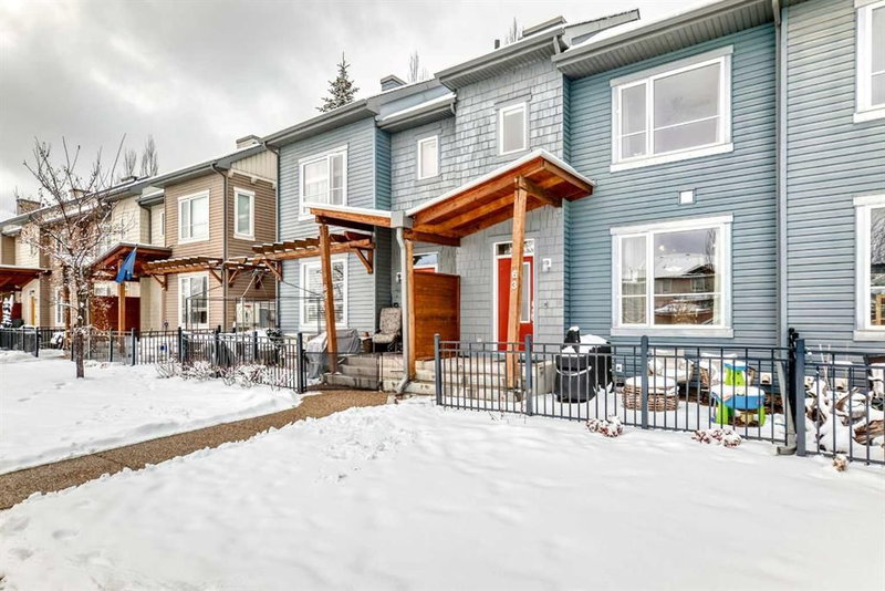 63 Chapalina Square SE, Calgary, T2X 0L5 | Image 2