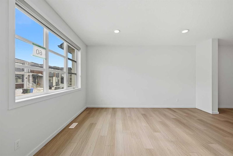 60 Savanna Place NE, Calgary, T3J 0X5 | Image 3