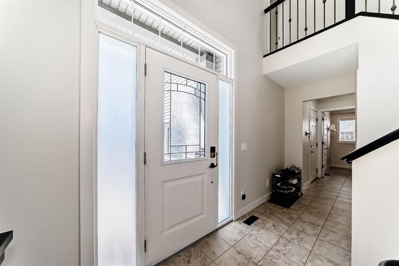 612 Montgomery Close SE, High River, T1V0B7 | Image 2