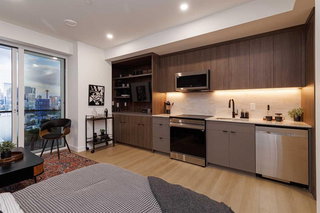 SL5 - 1520 4 Street SW