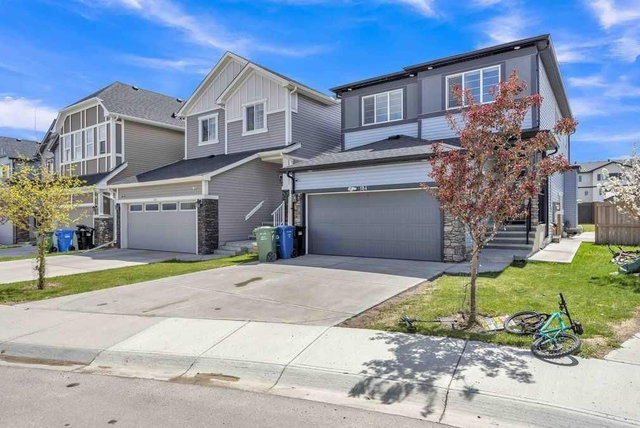 184 Cornerbrook Common NE