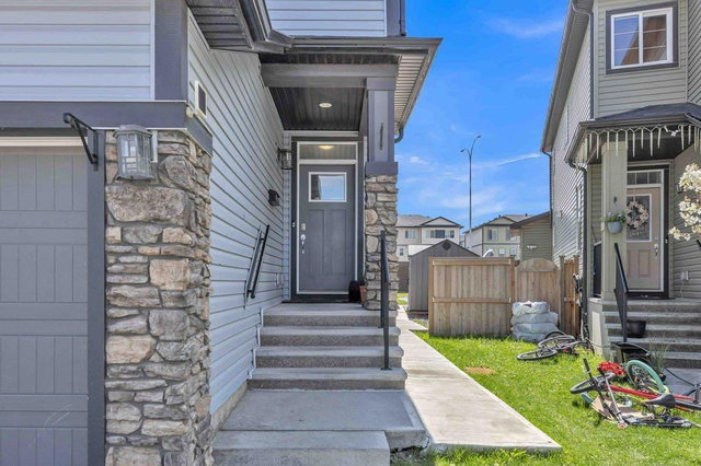 184 Cornerbrook Common NE