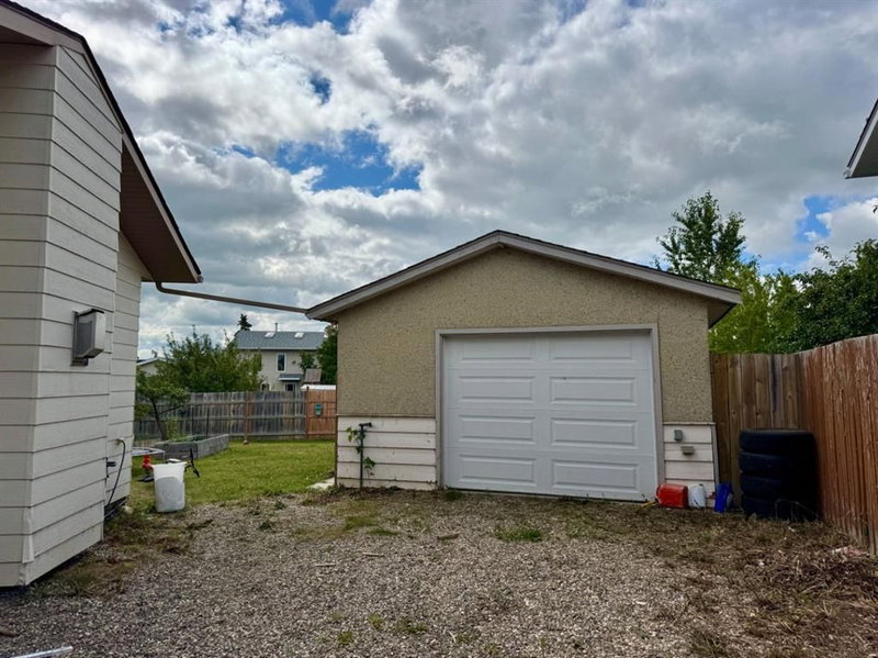 11721 103 Avenue, Fairview, T0H 1L0 | Image 2