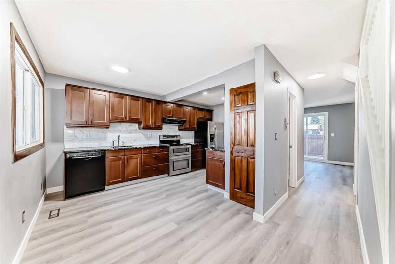 65 - 6100 4 Avenue NE, Calgary, T2A 5Z8 | Image 2