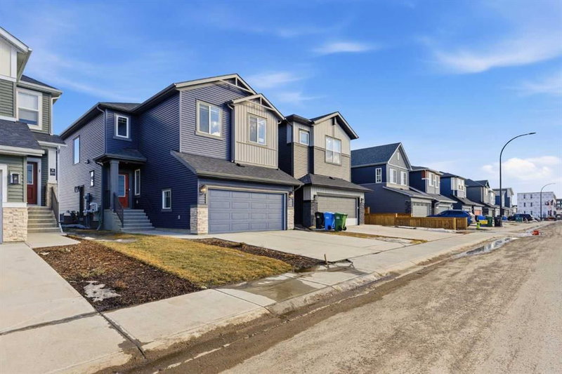 212 Belmont Park SW, Calgary, T2X 5T7 | Image 2