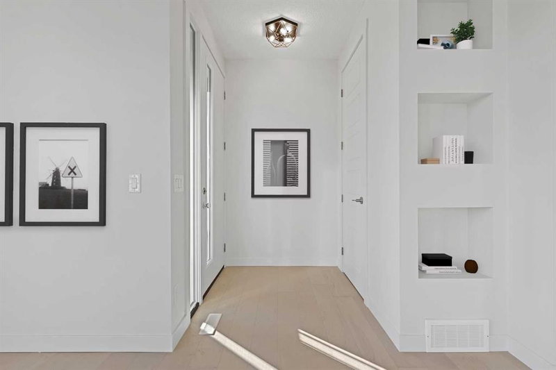 275 Waterford Heights, Chestermere, Alberta