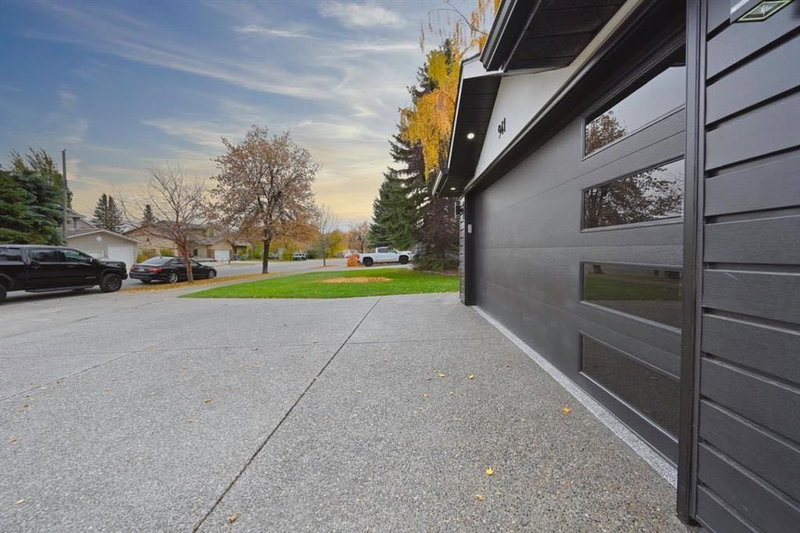 941 west chestermere Drive, Chestermere, t1x1b7 | Image 2