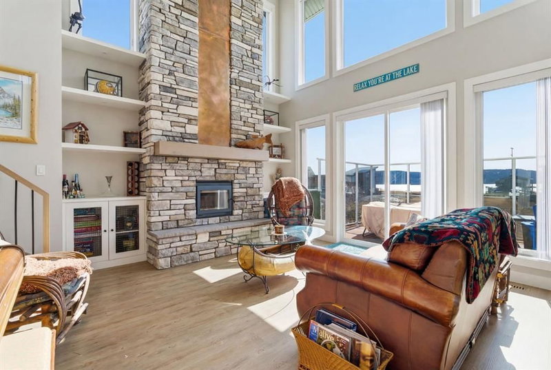 419 Cottageclub Cove, Rural Rocky View County, T4C 1B4 | Image 2