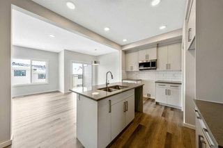 374 Heritage Boulevard