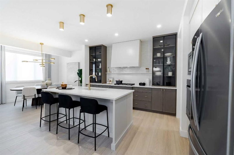 192 Amblestone Crescent NW, Calgary, T3P 3G8 | Image 2