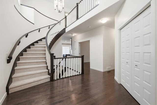 101 Evanborough Green NW