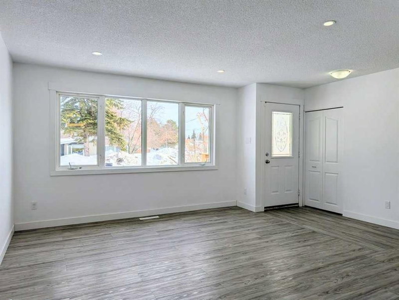 400 4 Street NE, Slave Lake, T0G 2A2 | Image 2