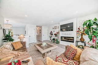 158 Chinook Gate Boulevard SW