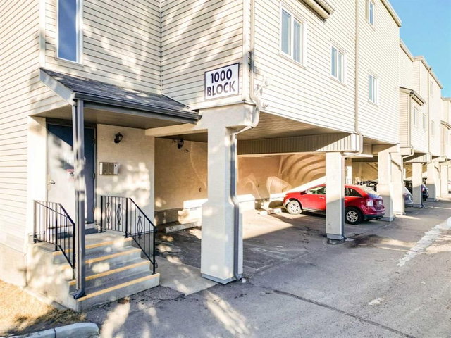 1014 - 1540 29 Street NW