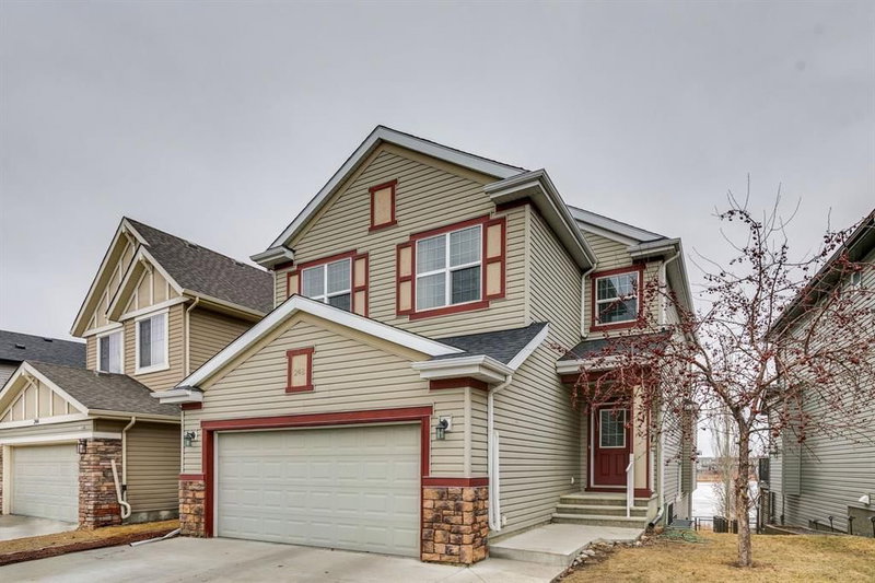 248 Copperpond Circle SE, Calgary, T2Z 0R3 | Image 2