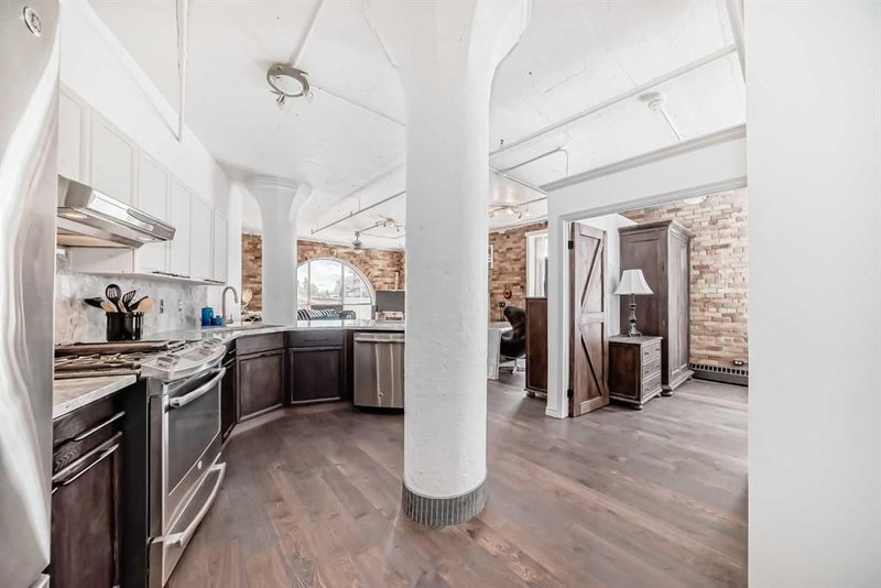 402 - 240 11 Avenue SW, Calgary, T2R 0C3 | Image 2