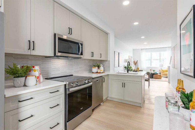 78 Heirloom Passage SE, Calgary, T3S 0K1 | Image 2