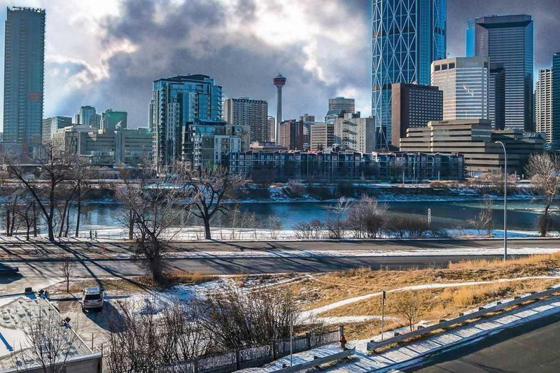 202 - 414 Meredith Road NE, Calgary, T2E 5A6 | Image 2