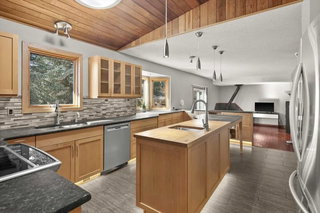 244 Ranchridge Bay NW