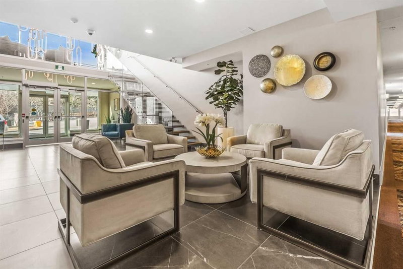 108 - 15 Cougar Ridge Landing SW, Calgary, T3H 6C3 | Image 2