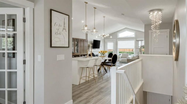 185 Riverwood Crescent