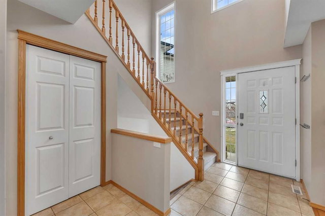 52 Covewood Green NE